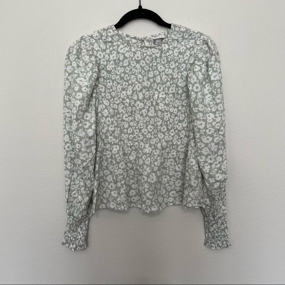 NWT a new day sage green floral smocked blouse sz.L womens
